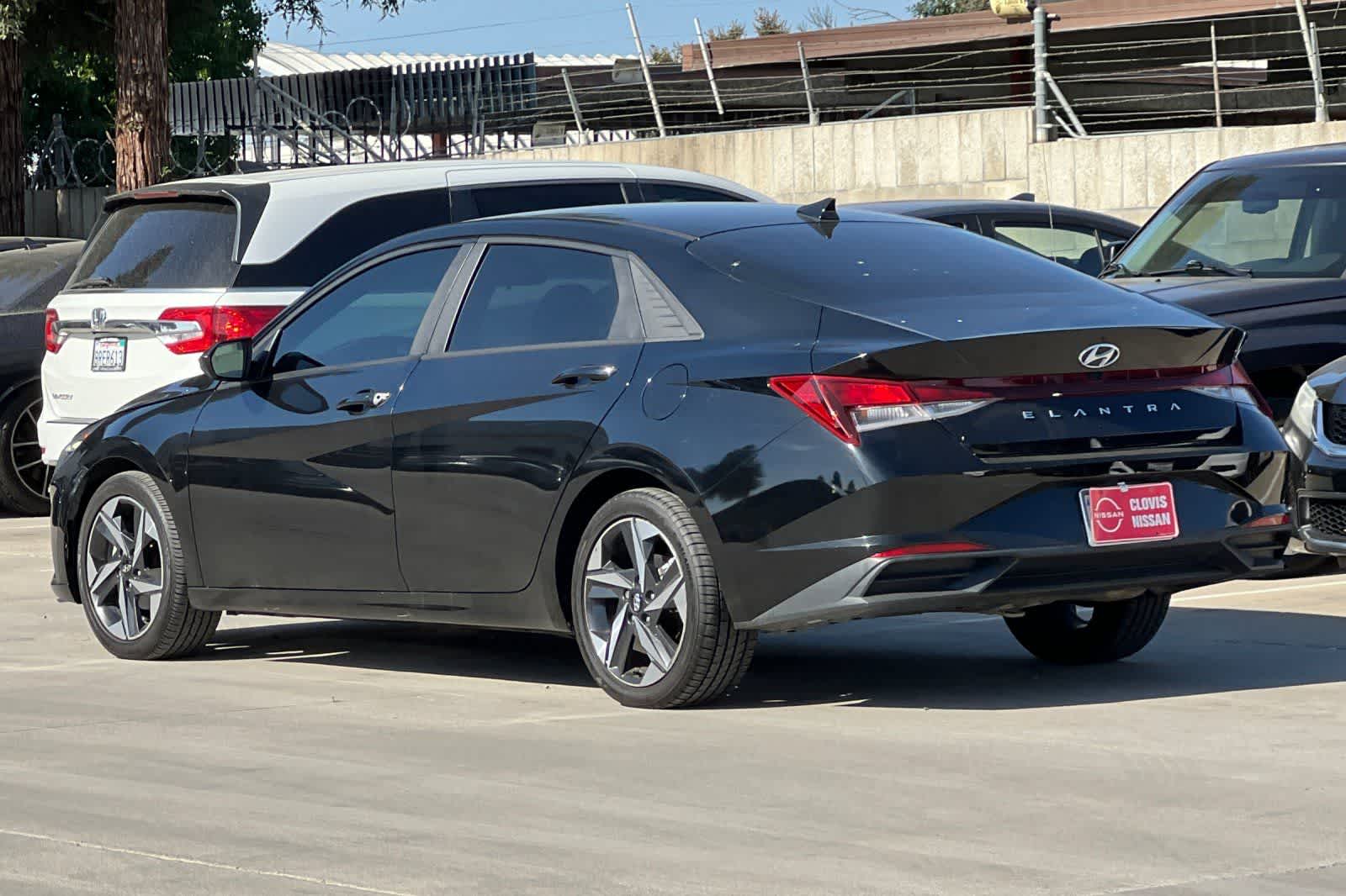 Thumbnail: 2023 Hyundai Elantra - 7