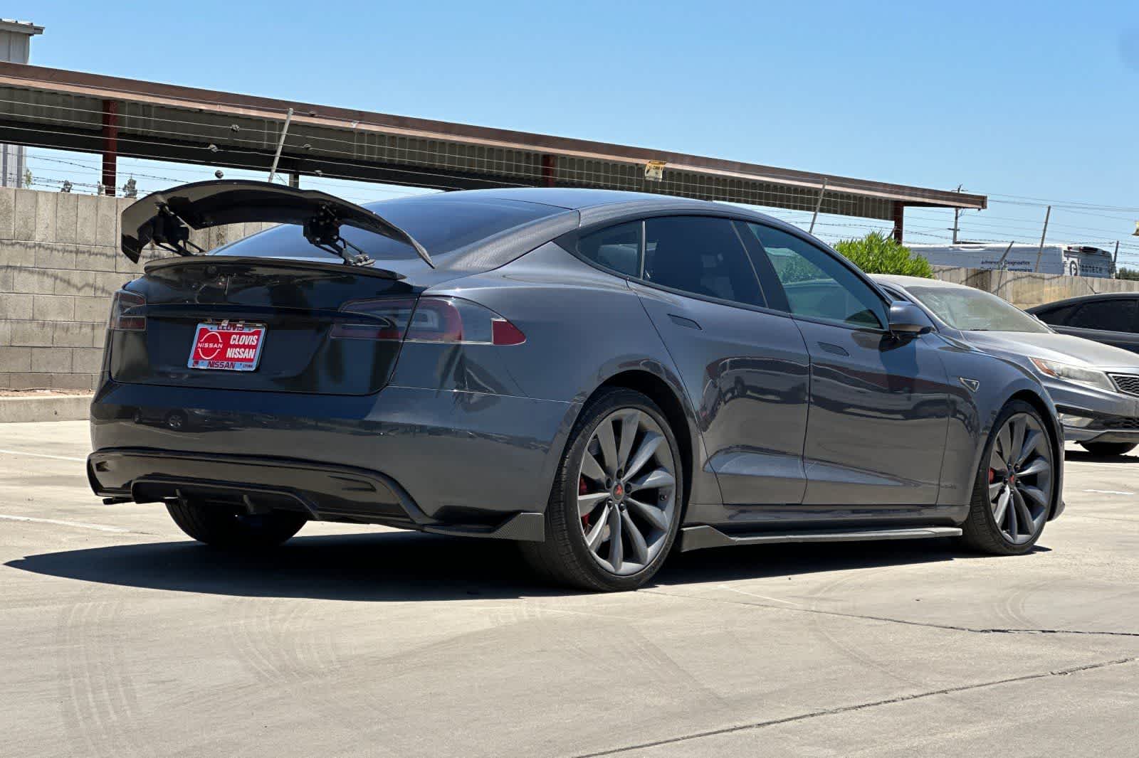 Thumbnail: 2016 Tesla Model S - 3