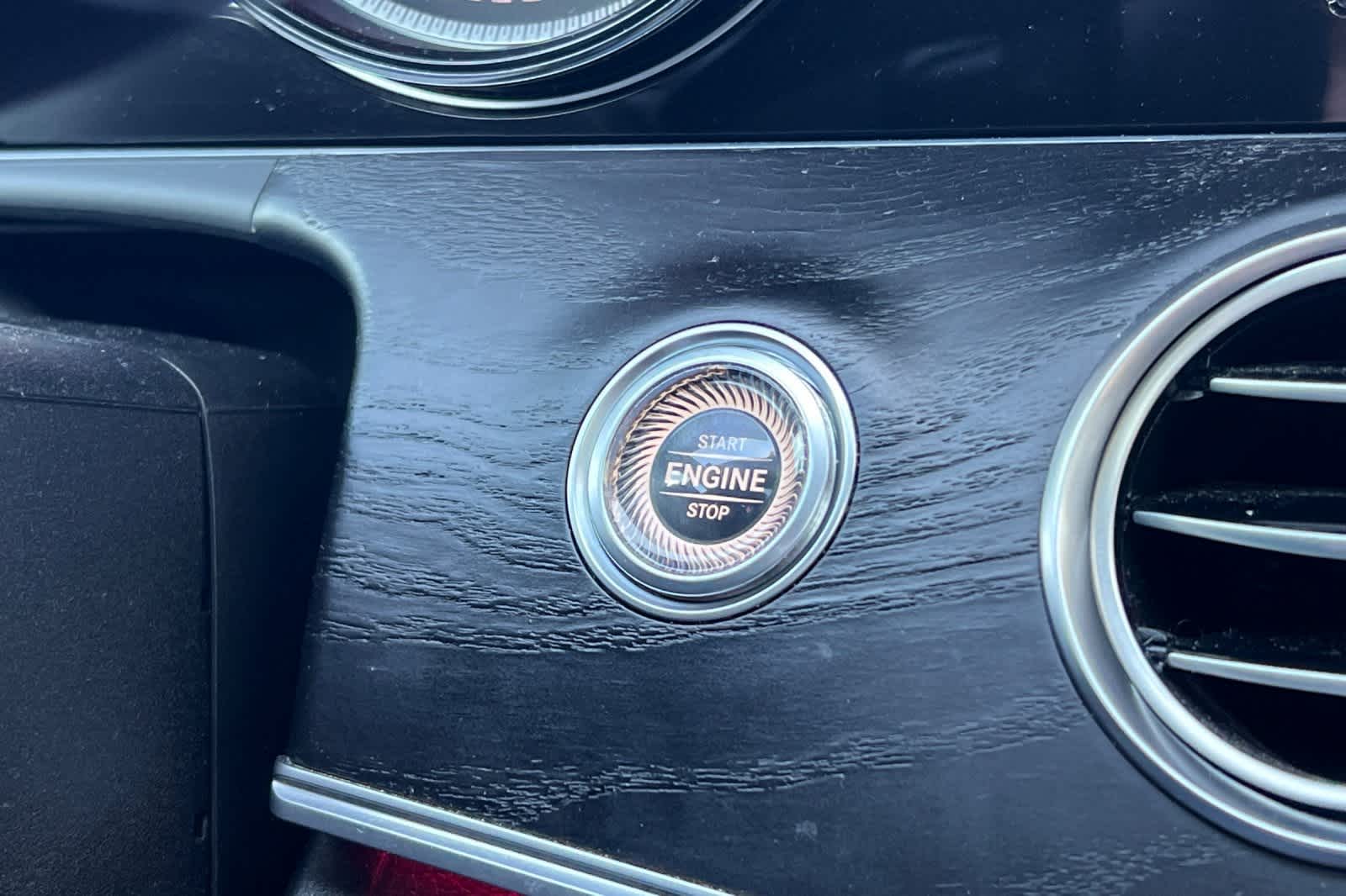 Thumbnail: 2019 Mercedes-Benz E-Class - 25