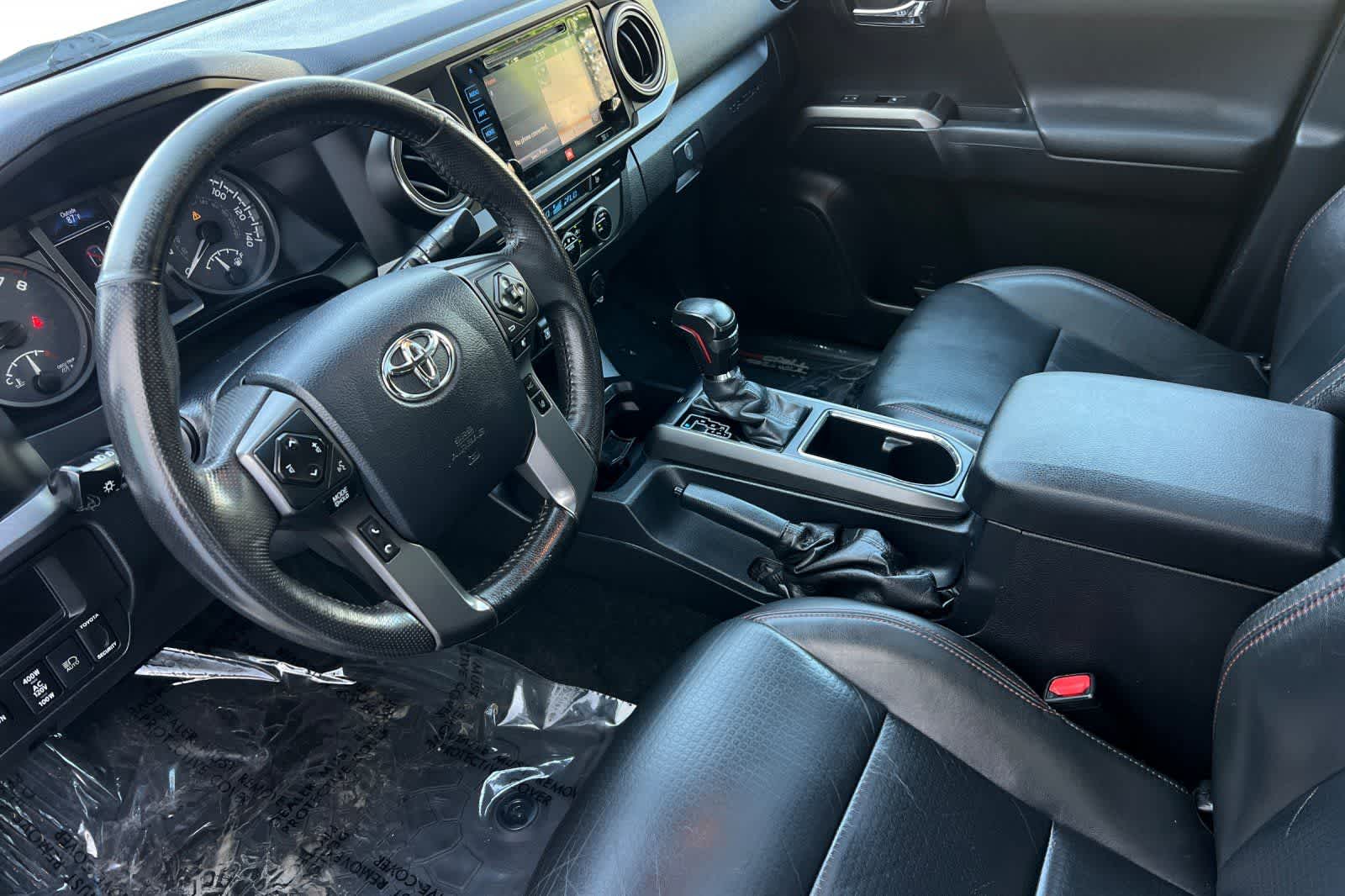 Thumbnail: 2019 Toyota Tacoma - 12