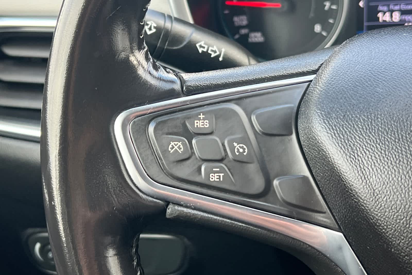 Thumbnail: 2019 Chevrolet Equinox - 31