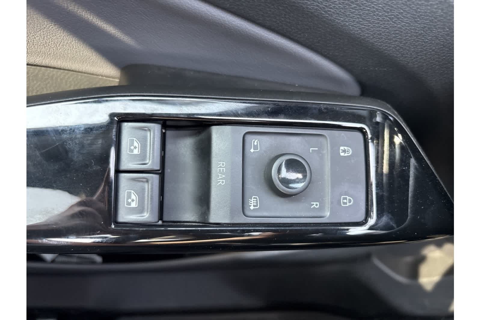 Thumbnail: 2022 Volkswagen ID.4 - 13