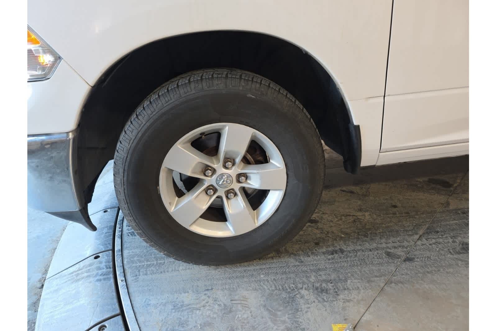 Thumbnail: 2022 RAM 1500 Classic - 3