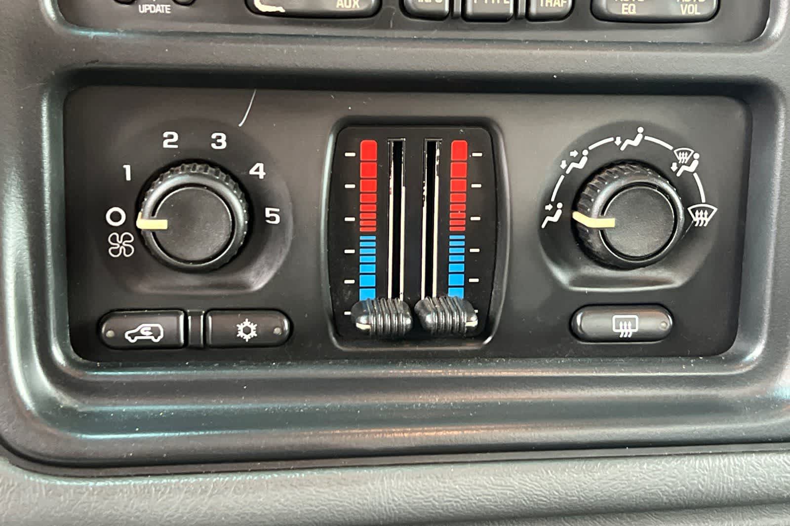 Thumbnail: 2004 Chevrolet Silverado 2500 - 20