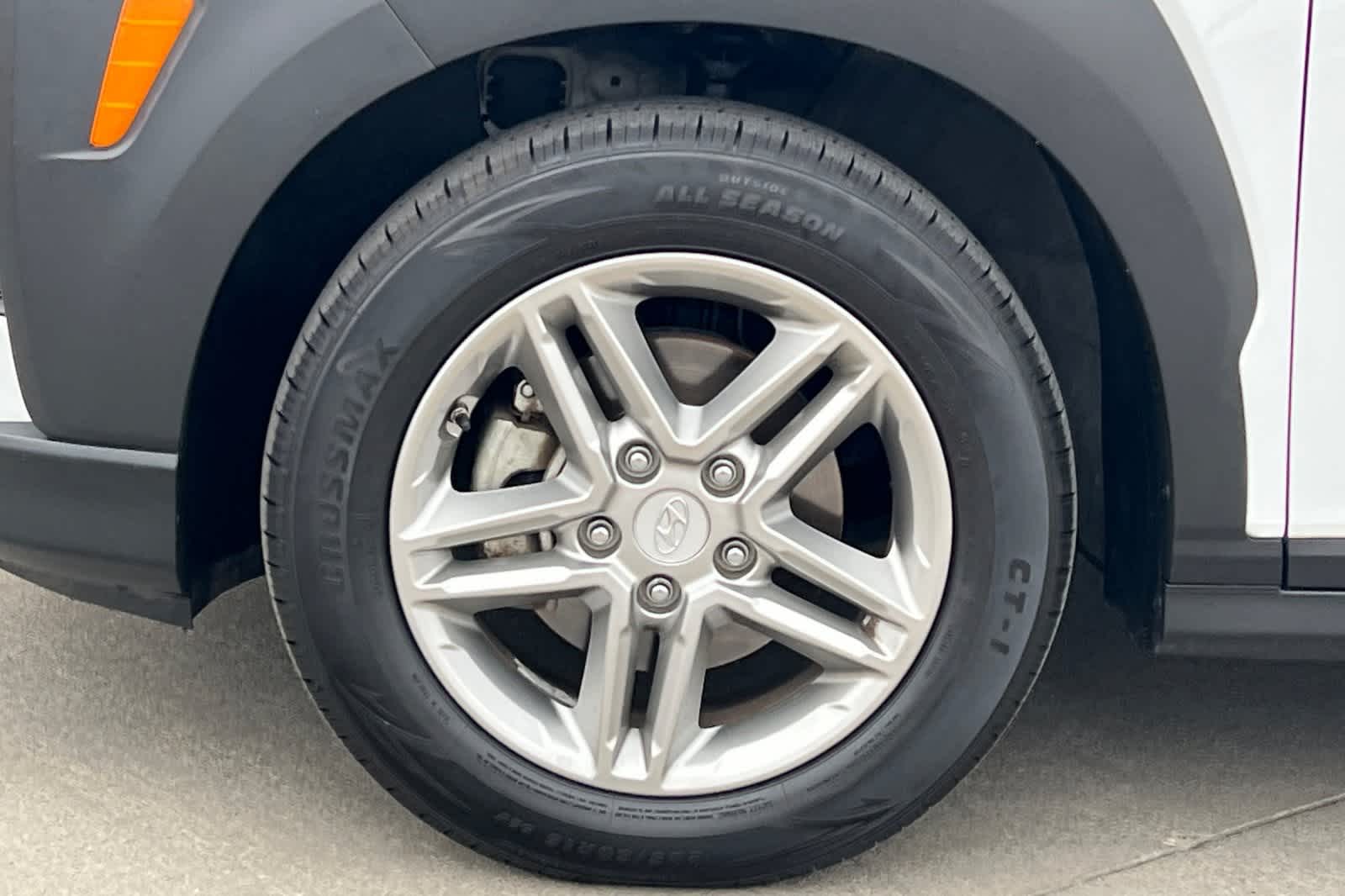 Thumbnail: 2019 Hyundai Kona - 12
