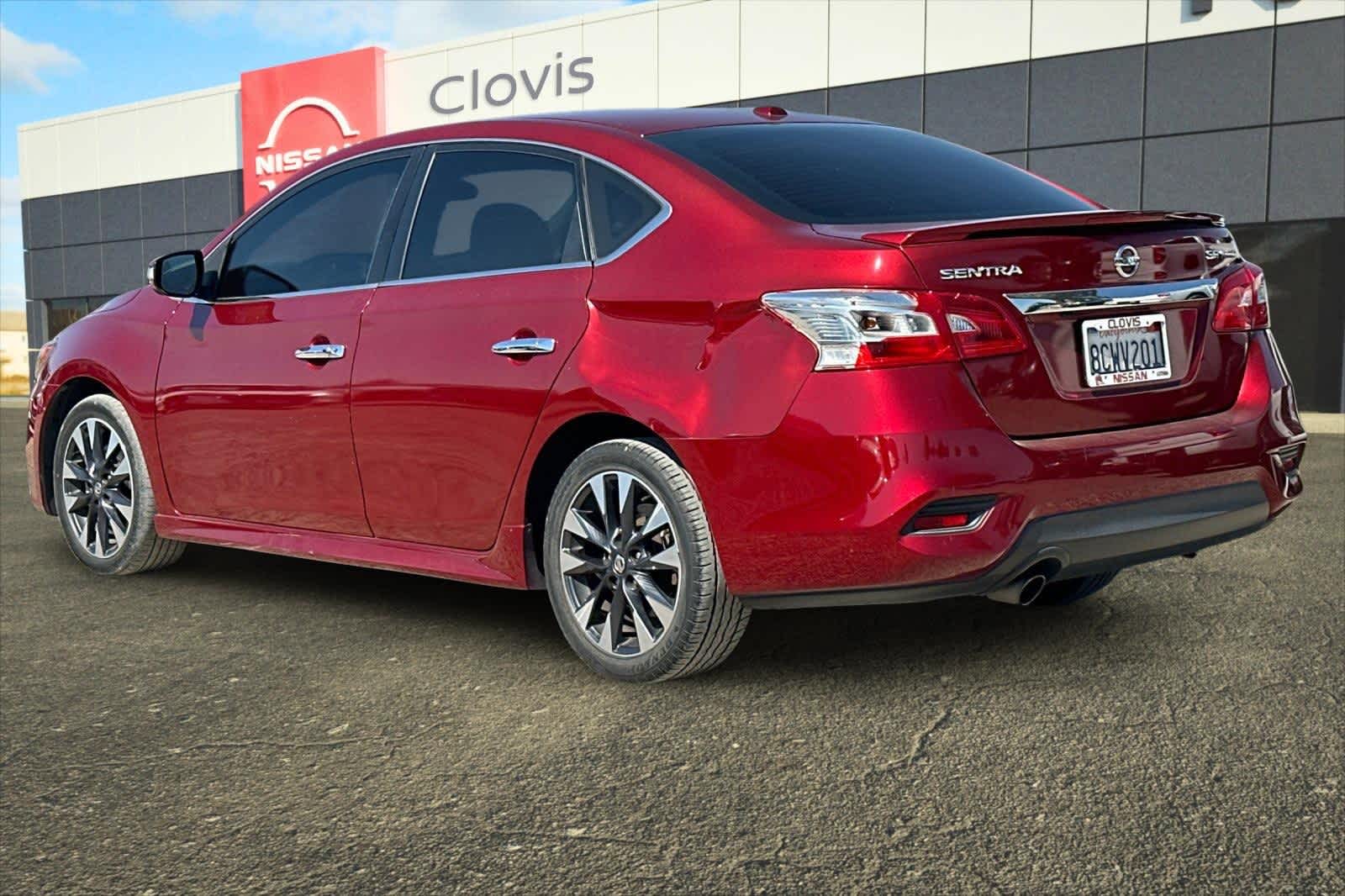 Thumbnail: 2018 Nissan Sentra - 7