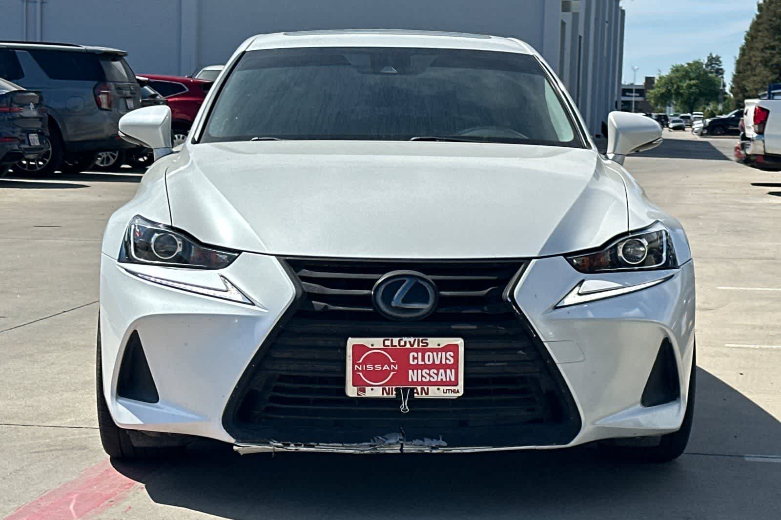 Thumbnail: 2020 Lexus IS - 11