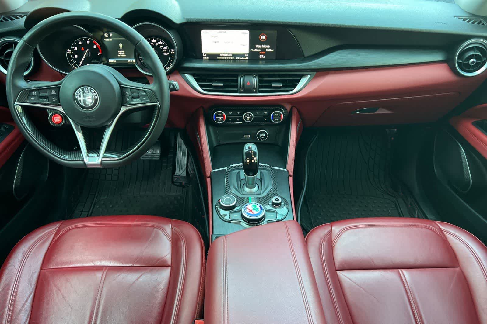 Thumbnail: 2018 Alfa Romeo Stelvio - 4