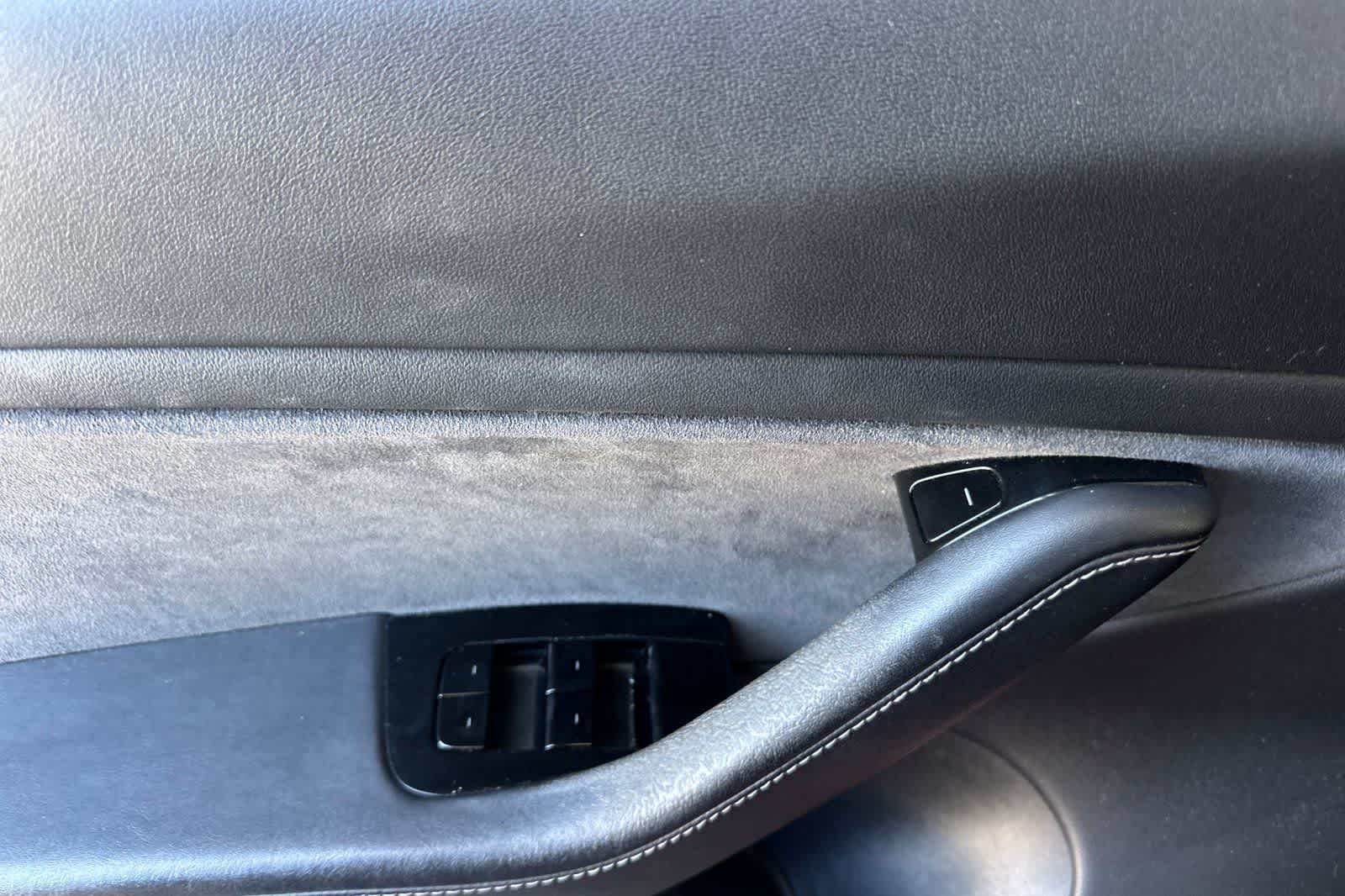 Thumbnail: 2018 Tesla Model 3 - 15