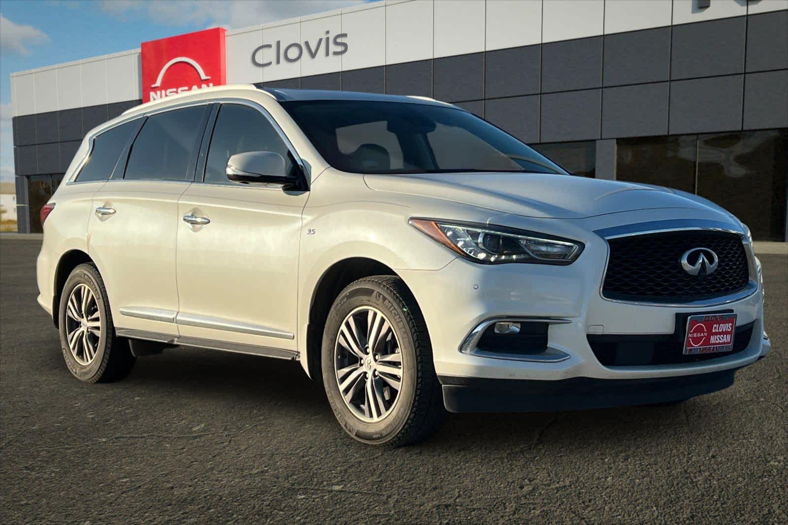 Thumbnail: 2019 INFINITI QX60 - 10