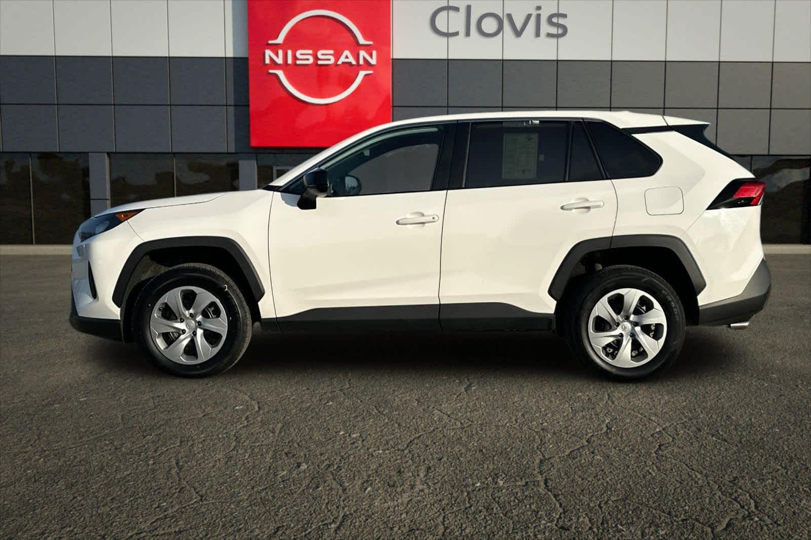 Thumbnail: 2022 Toyota RAV4 - 6