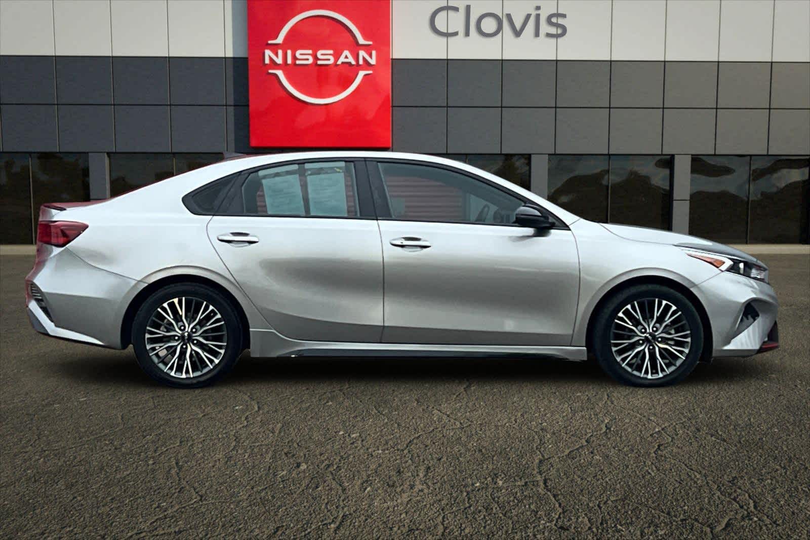 Thumbnail: 2023 Kia Forte - 9