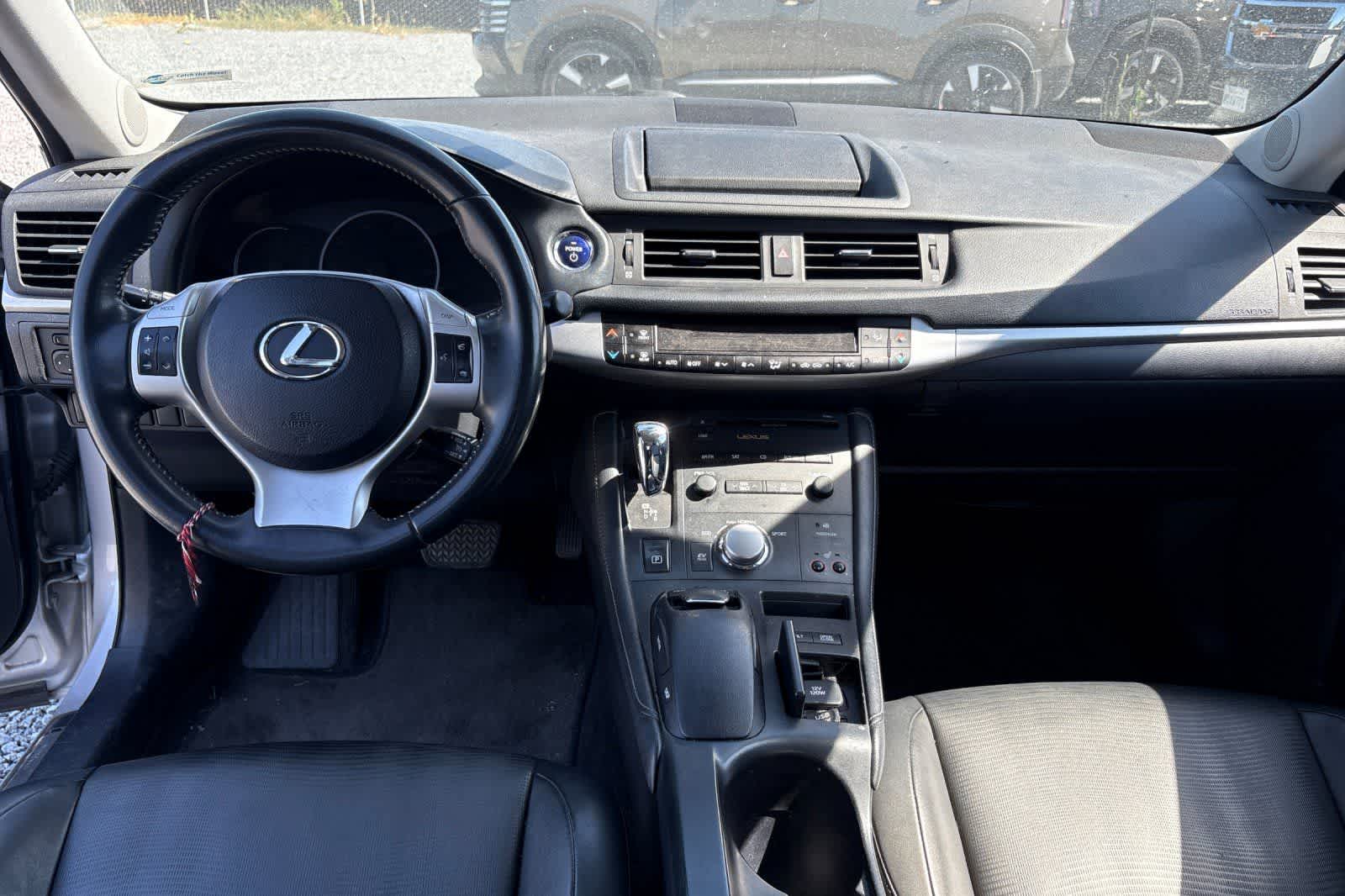 Thumbnail: 2012 Lexus CT - 4