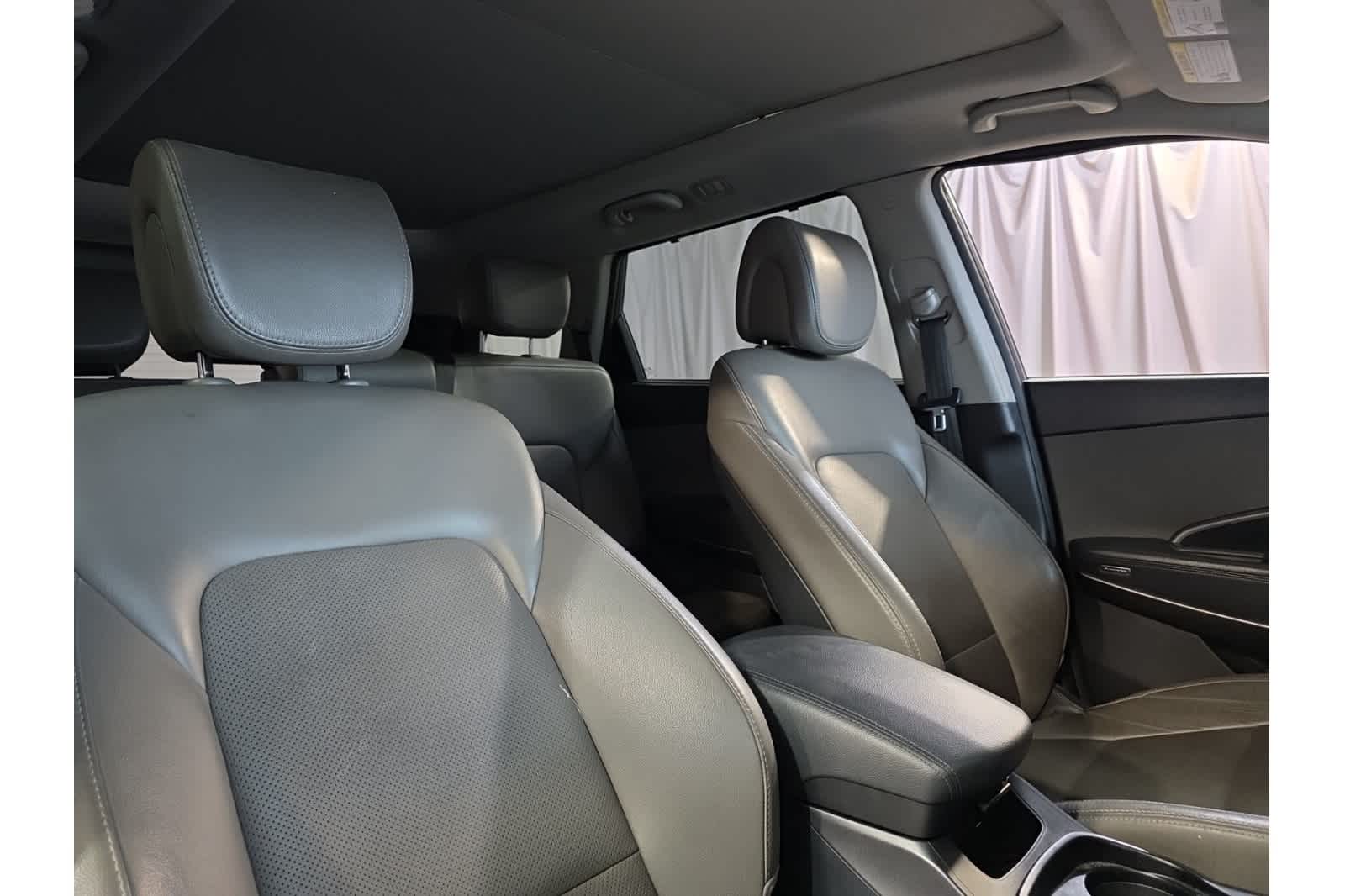 Thumbnail: 2018 Hyundai Santa Fe - 9