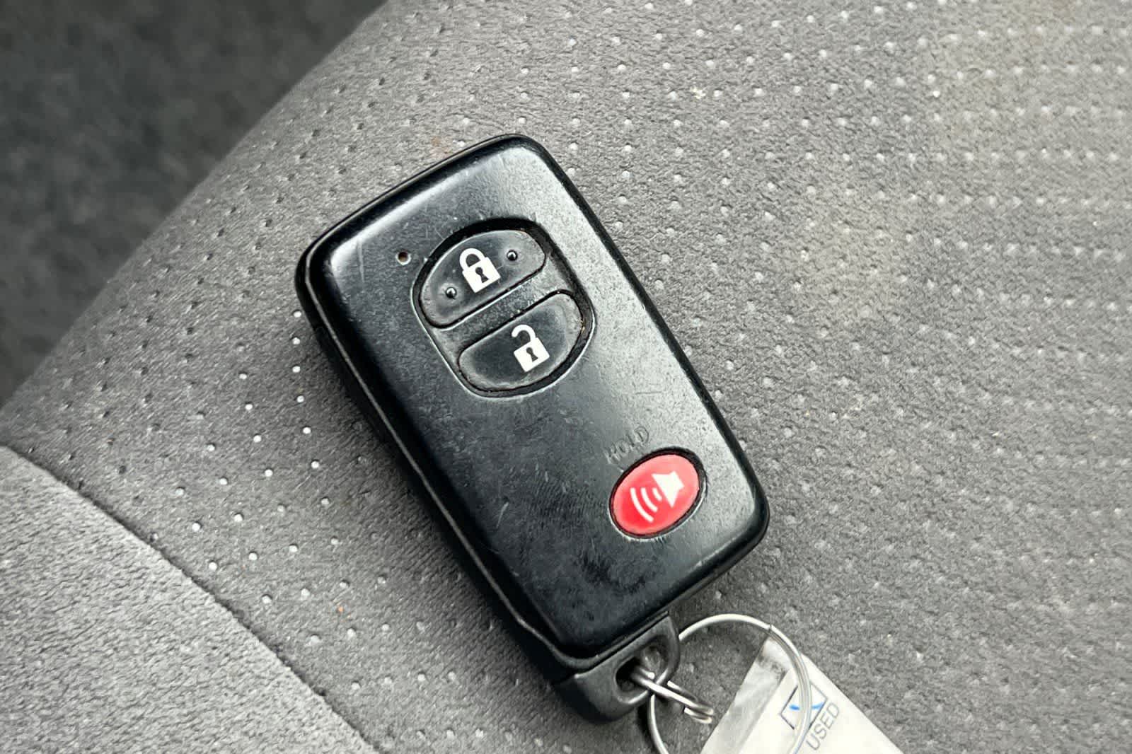 Thumbnail: 2013 Toyota Prius - 27