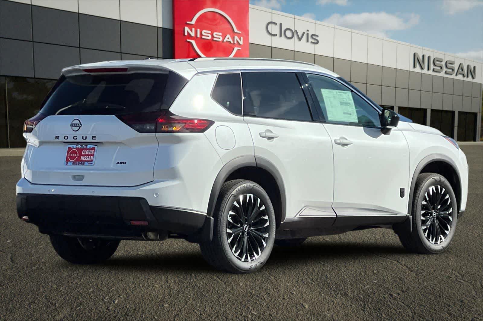 Thumbnail: 2026 Nissan Rogue - 3