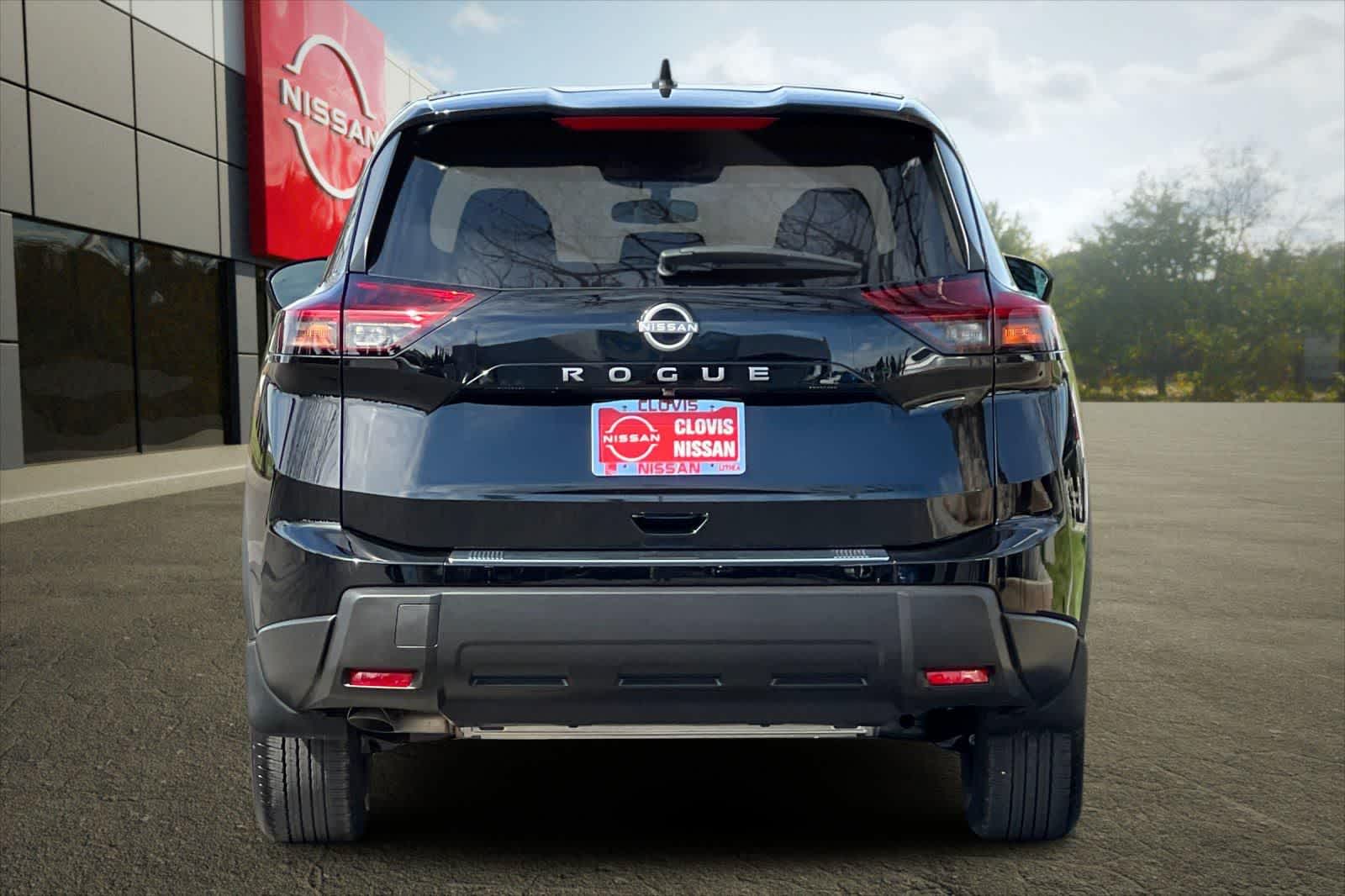 Thumbnail: 2026 Nissan Rogue - 8