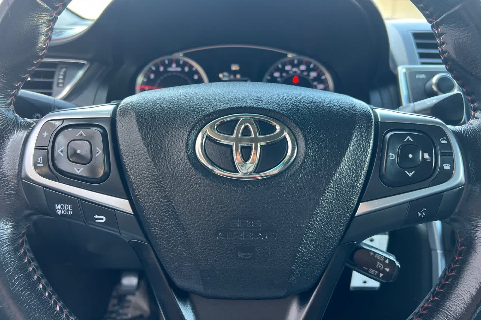 Thumbnail: 2016 Toyota Camry - 26