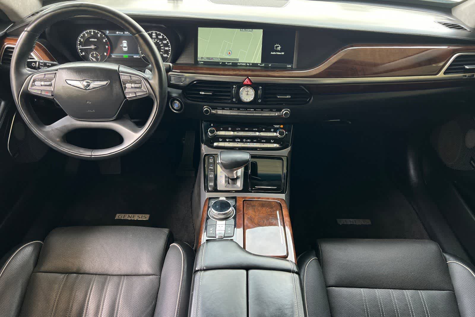Thumbnail: 2019 Genesis G90 - 4