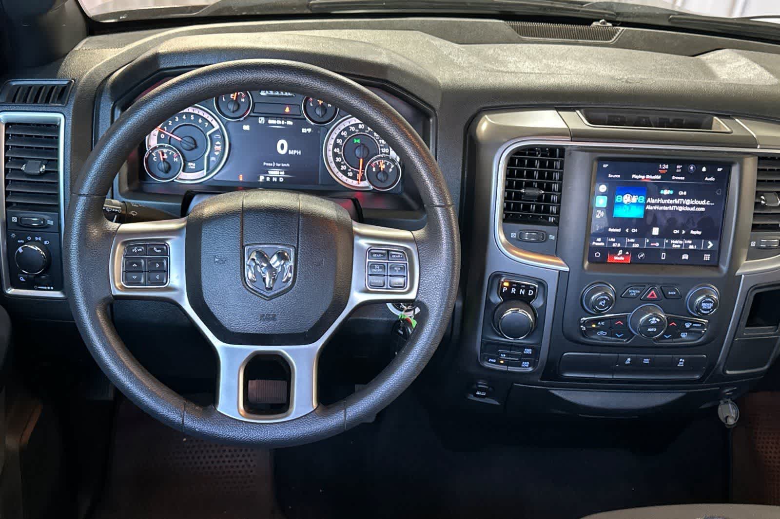 Thumbnail: 2022 RAM 1500 Classic - 16