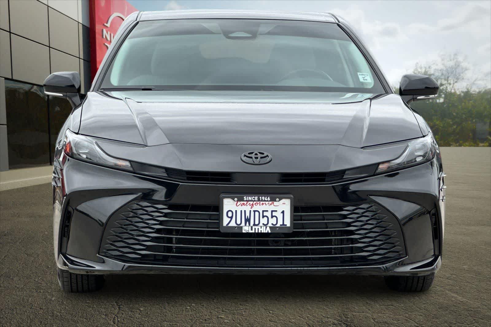 Thumbnail: 2025 Toyota Camry - 10