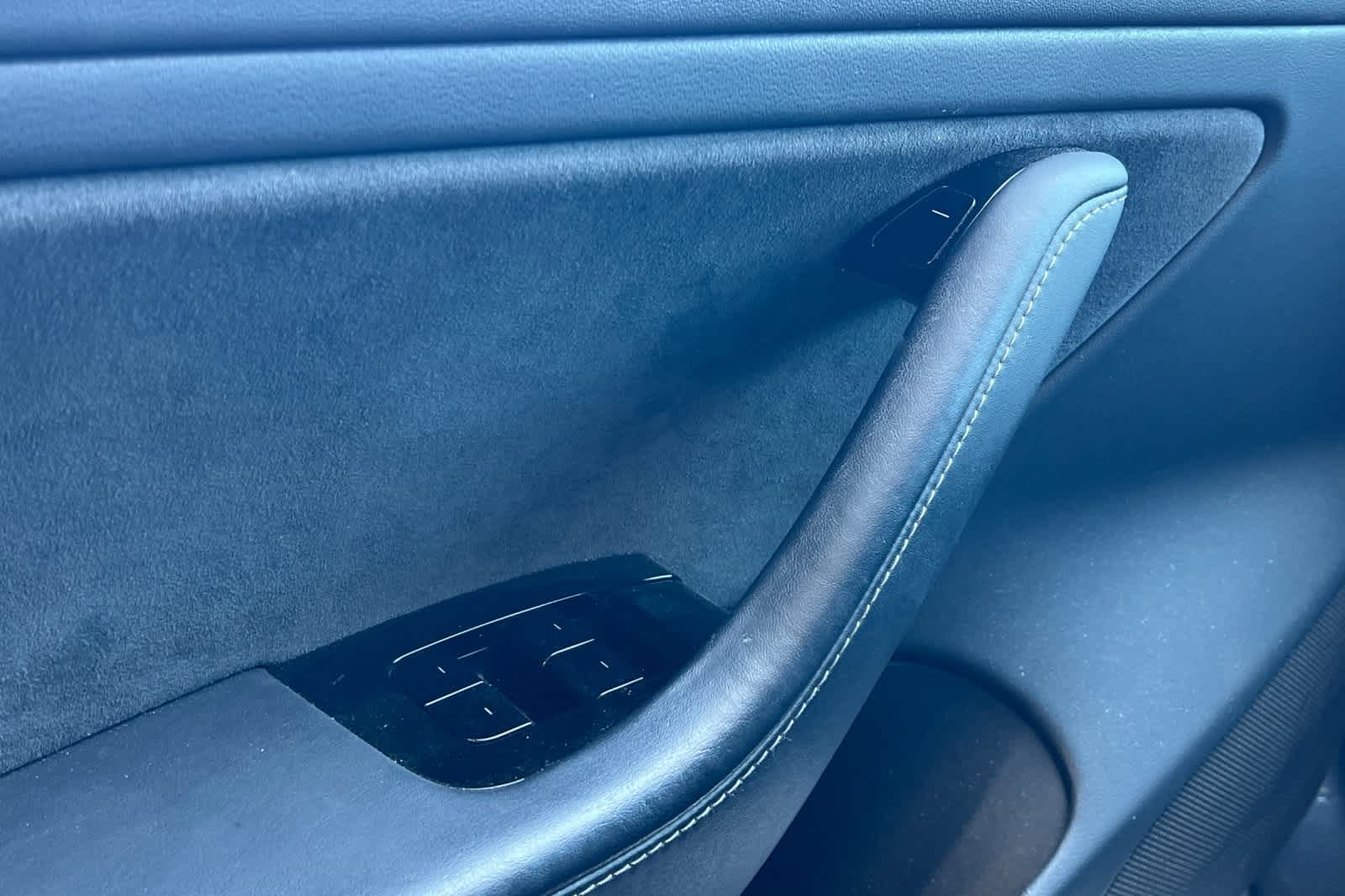 Thumbnail: 2018 Tesla Model 3 - 15