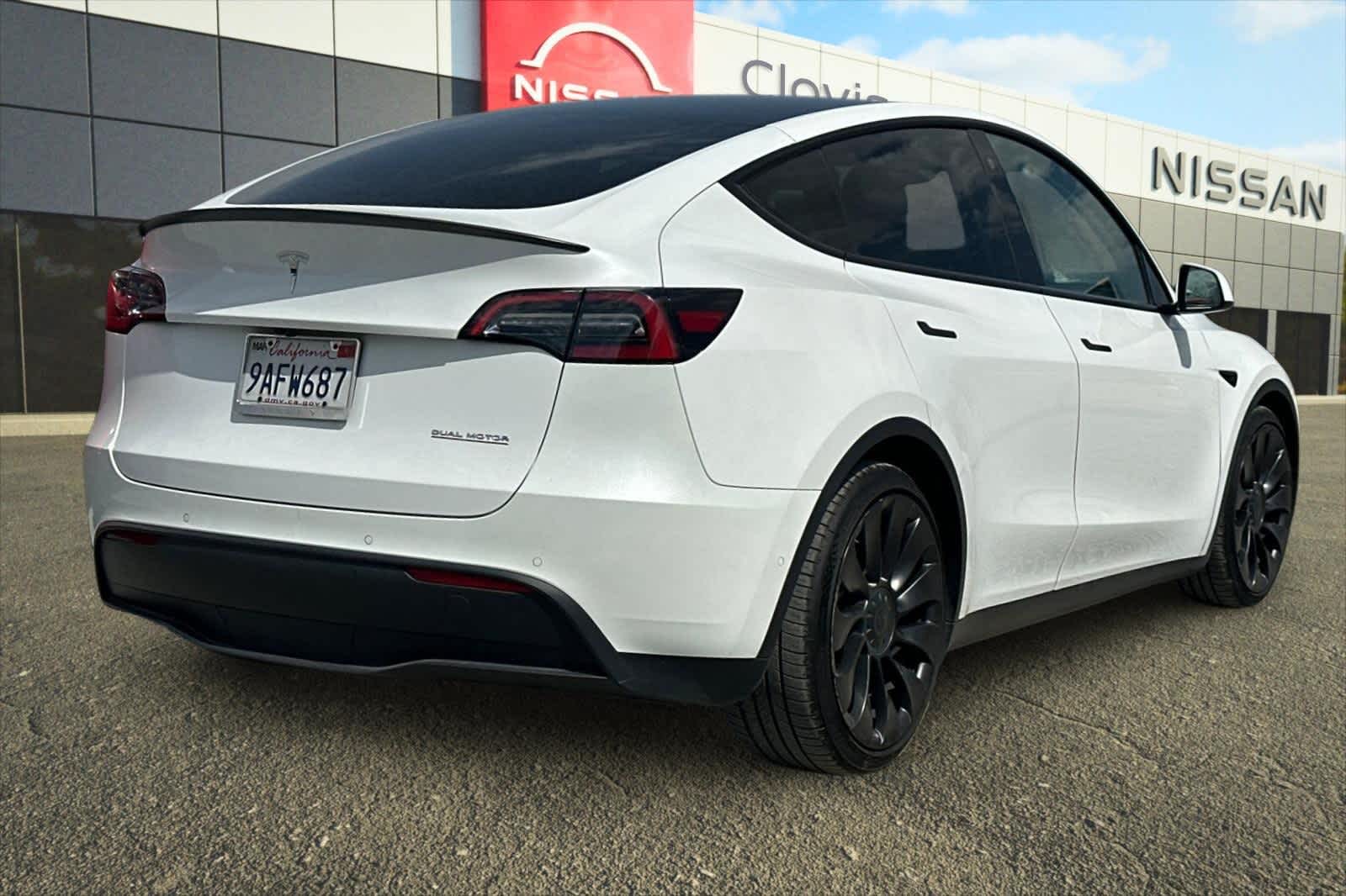Thumbnail: 2022 Tesla Model Y - 3