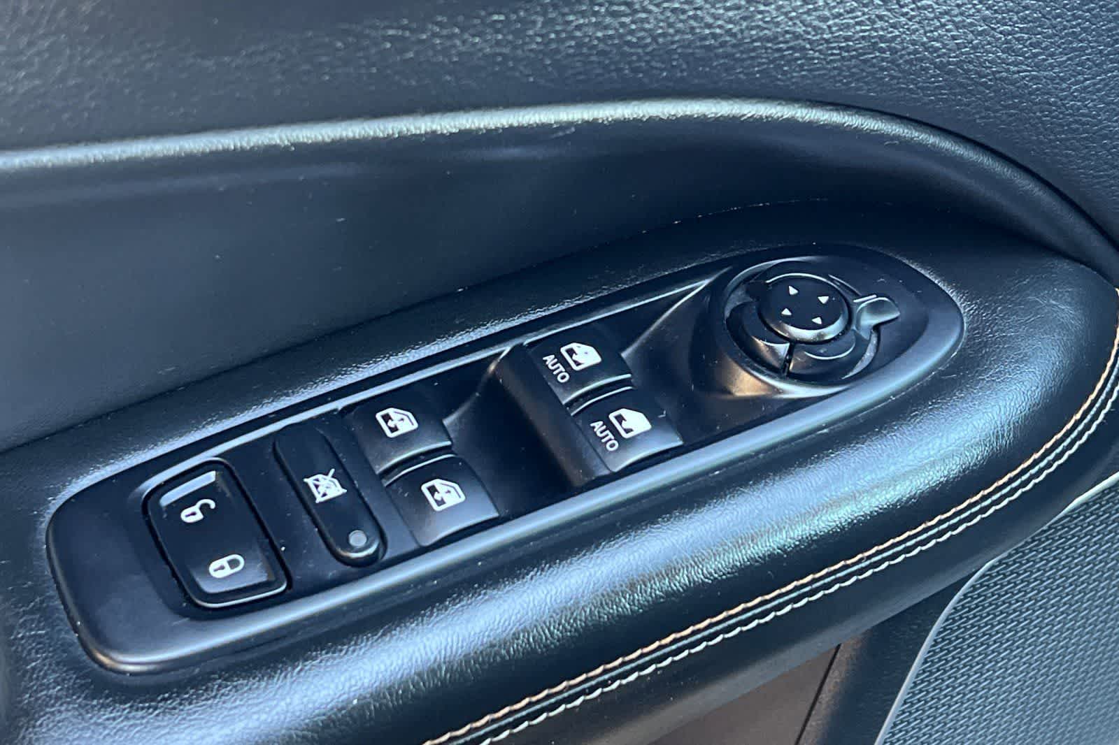 Thumbnail: 2021 Jeep Compass - 14