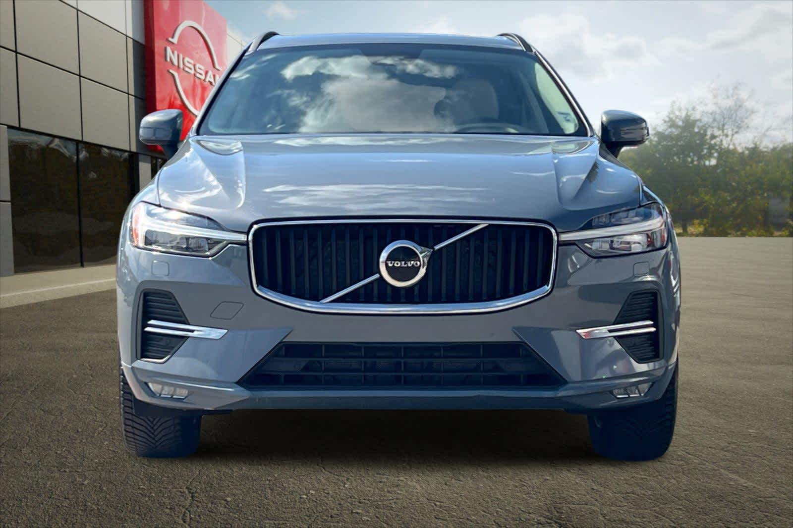 Thumbnail: 2023 Volvo XC60 - 11