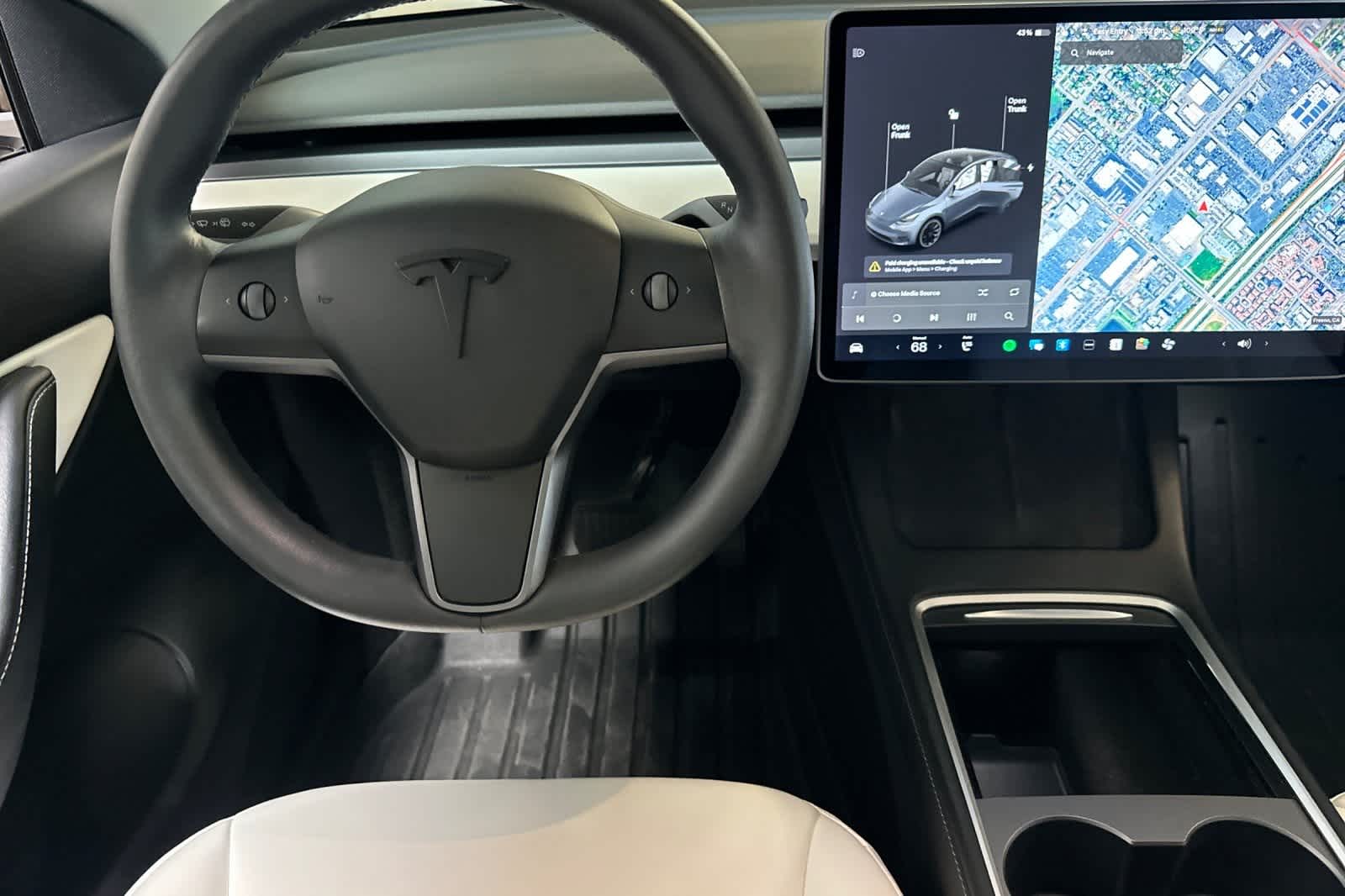 Thumbnail: 2022 Tesla Model Y - 17