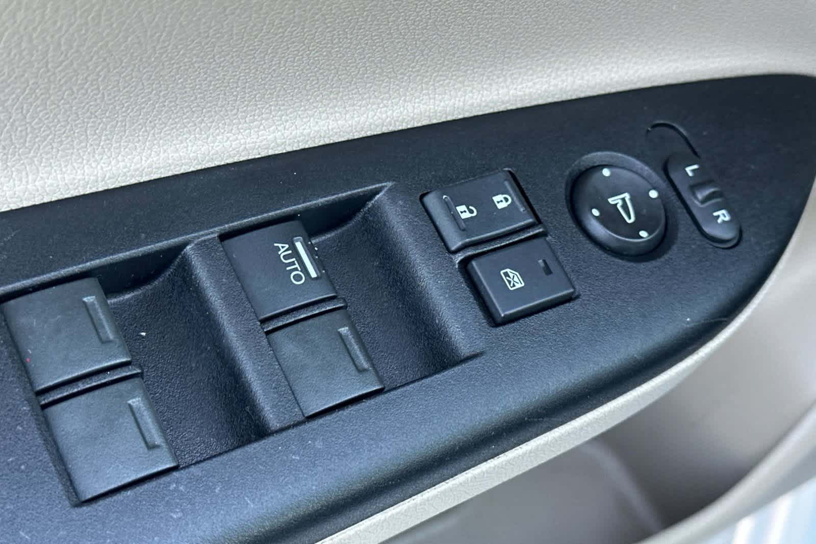 Thumbnail: 2017 Honda Accord - 16