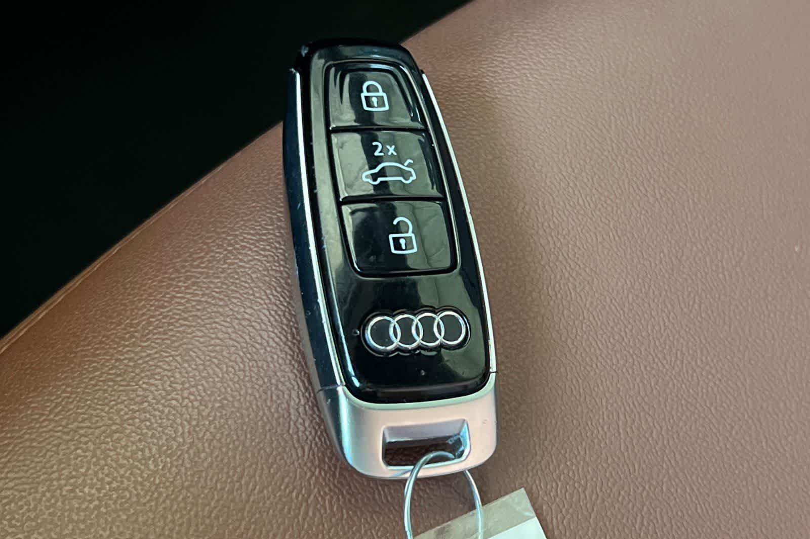 Thumbnail: 2021 Audi Q7 - 28