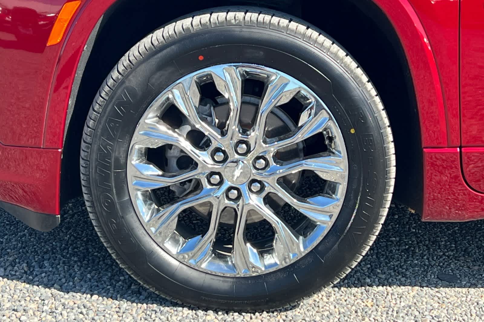 Thumbnail: 2023 Chevrolet Traverse - 35