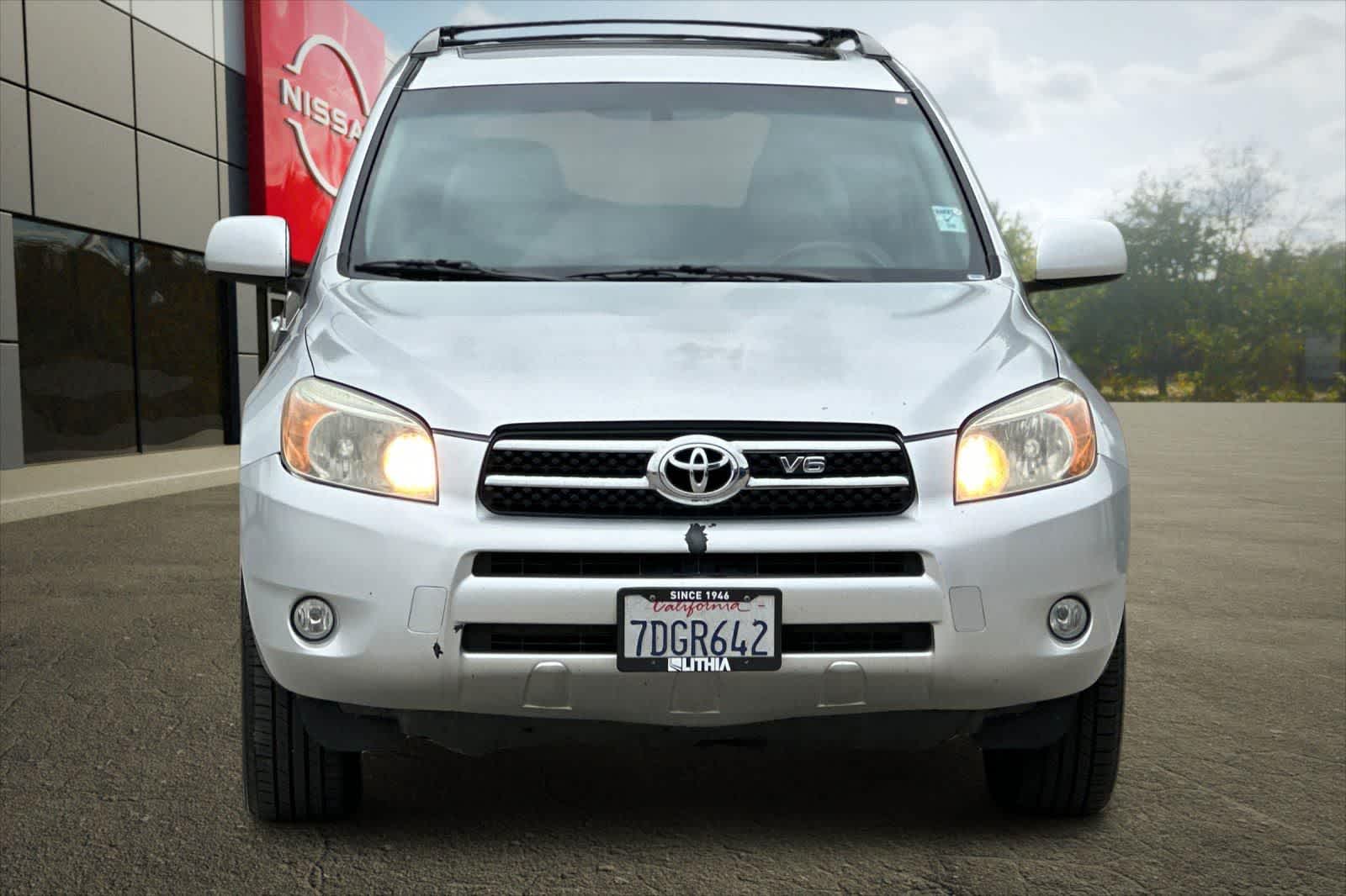 Thumbnail: 2008 Toyota RAV4 - 11
