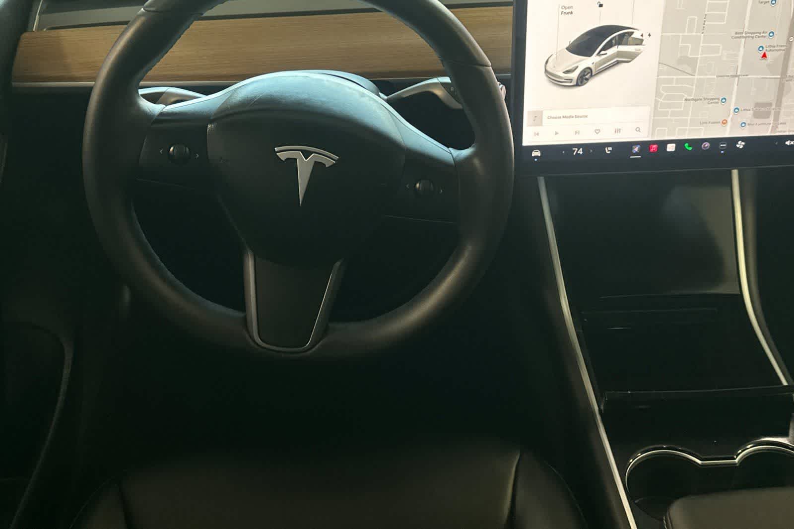 Thumbnail: 2020 Tesla Model 3 - 16