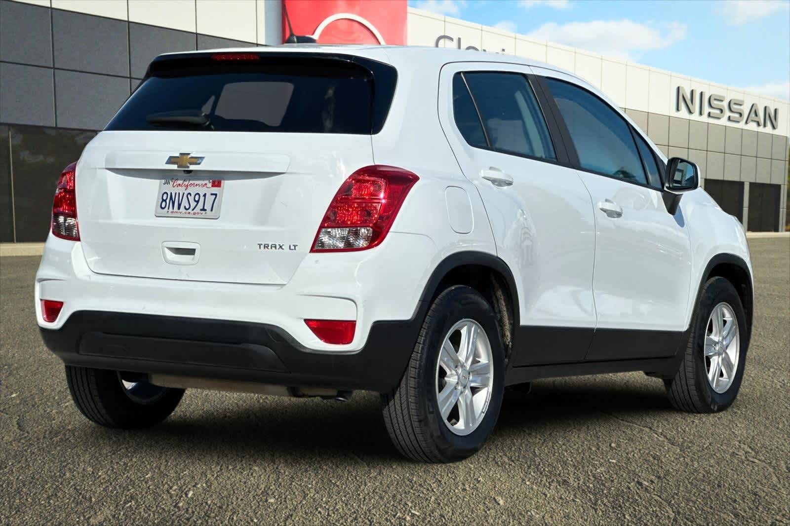 Thumbnail: 2020 Chevrolet Trax - 3