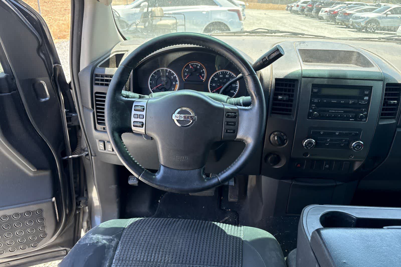 Thumbnail: 2009 Nissan Titan - 16