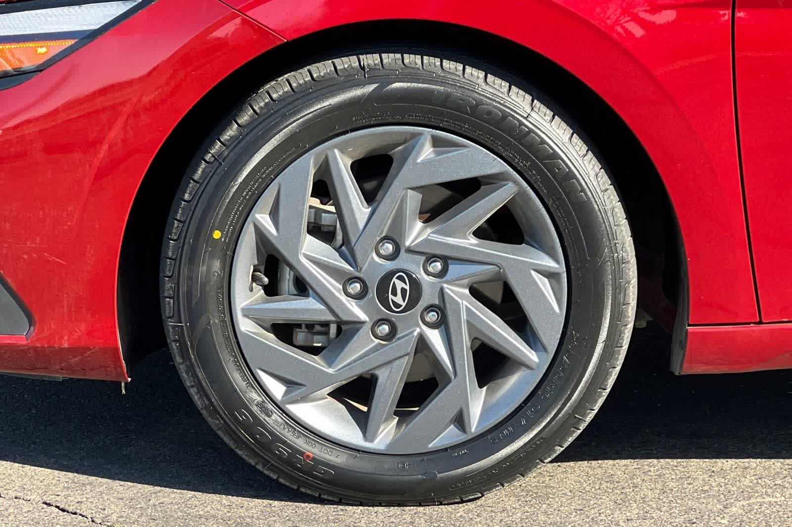 Thumbnail: 2024 Hyundai Elantra - 35