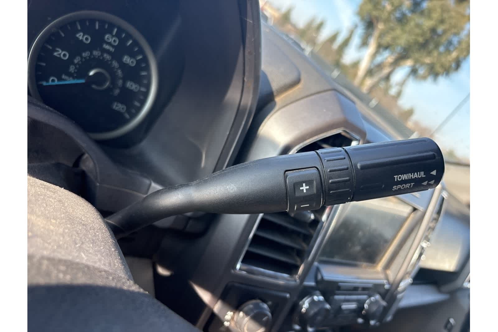 Thumbnail: 2016 Ford F-150 - 21