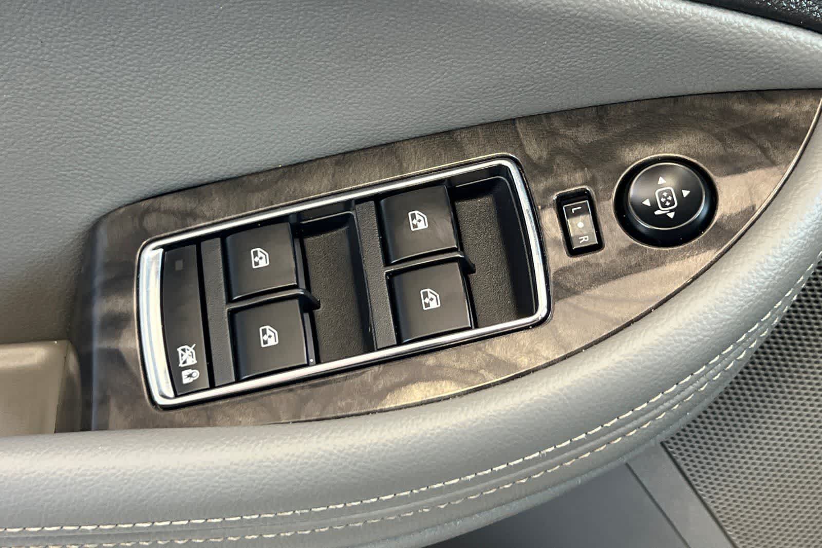 Thumbnail: 2014 Chevrolet Impala - 14
