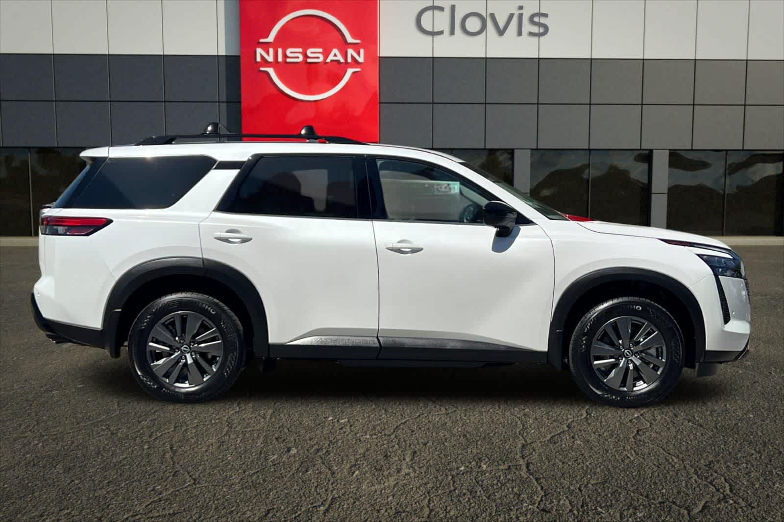 Thumbnail: 2026 Nissan Pathfinder - 9