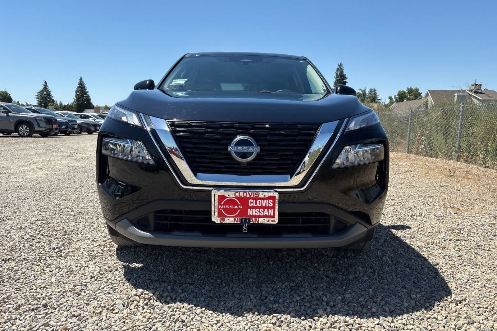 Thumbnail: 2023 Nissan Rogue - 11