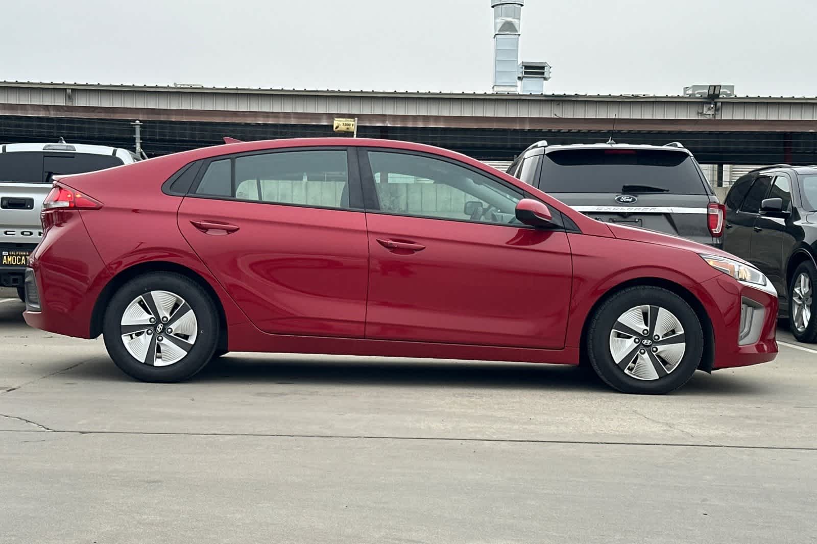 Thumbnail: 2020 Hyundai Ioniq - 9