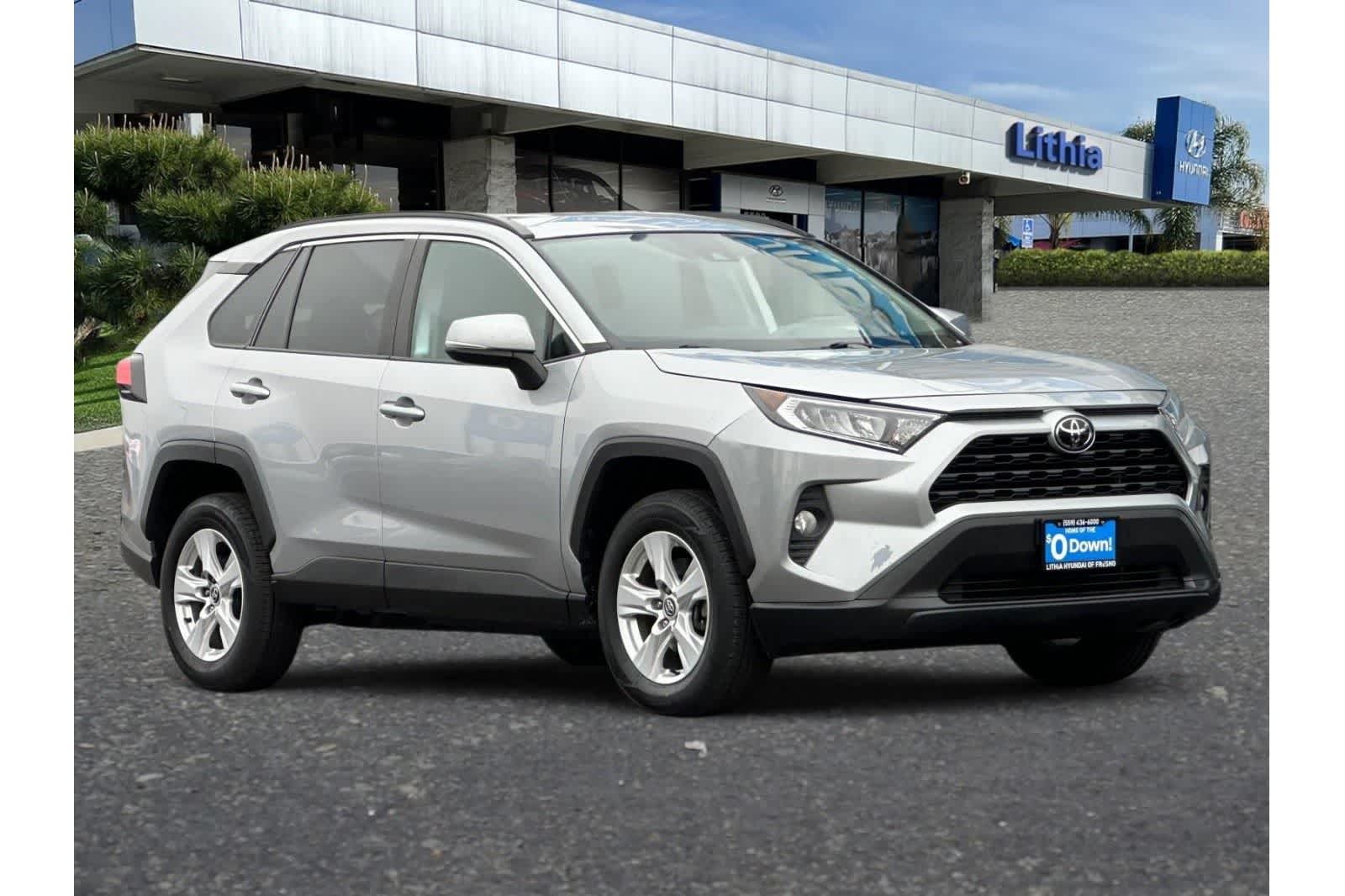 Thumbnail: 2020 Toyota RAV4 - 11