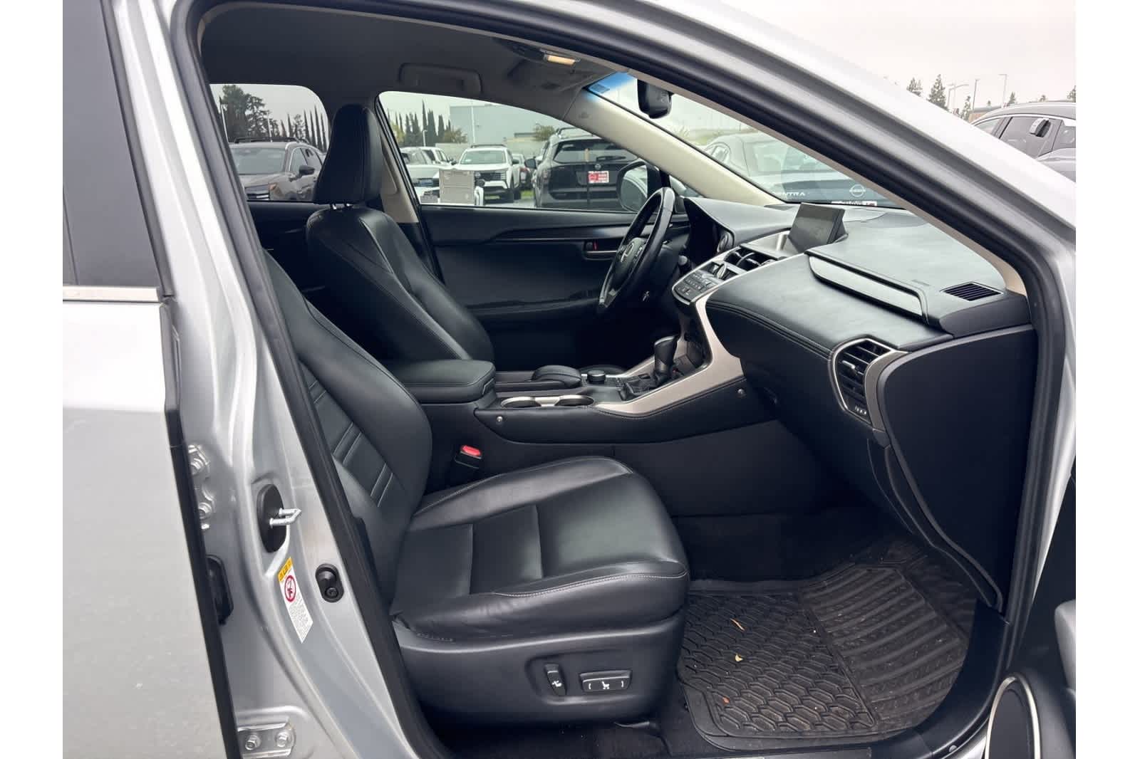 Thumbnail: 2015 Lexus NX - 14