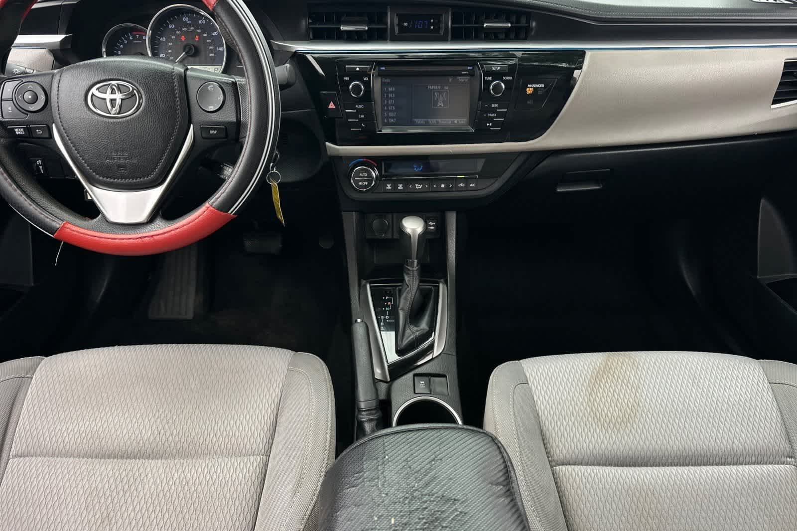 Thumbnail: 2015 Toyota Corolla - 4