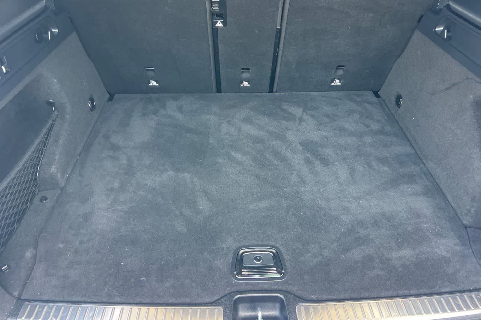 Thumbnail: 2022 Mercedes-Benz GLC - 18