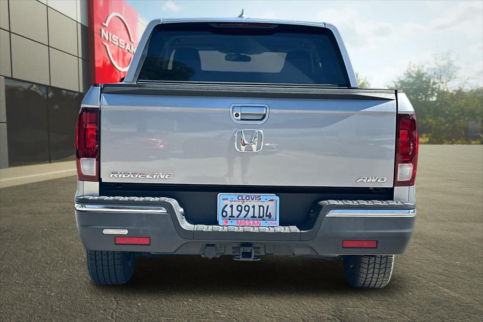 Thumbnail: 2019 Honda Ridgeline - 8