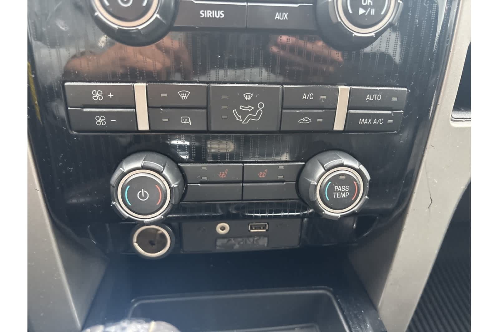 Thumbnail: 2009 Ford Econoline - 5