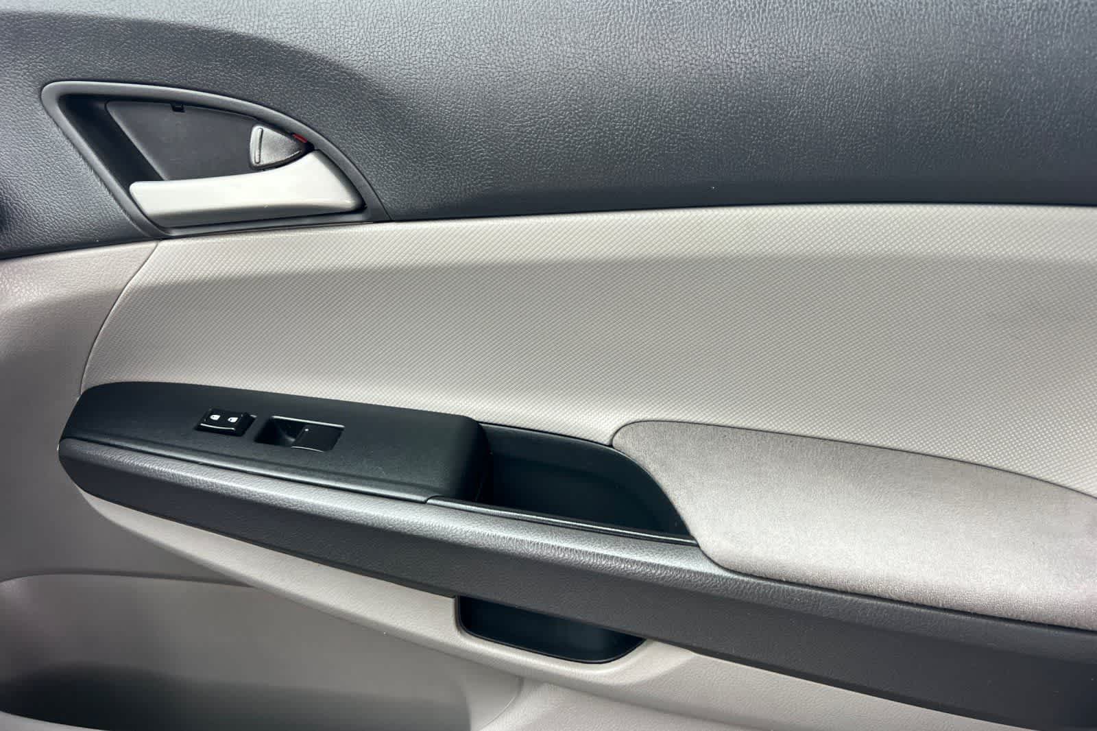 Thumbnail: 2009 Honda Accord - 19